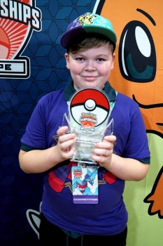 Šimon Belanyi, mistr Evropy v karetní hře Pokémon