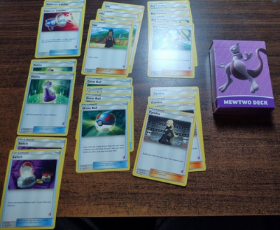 pokemon-tcg-mewtwo-gx-seznam-karet---treneri.jpg