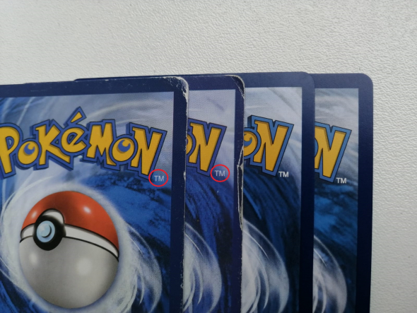 Falešné karty Pokémon